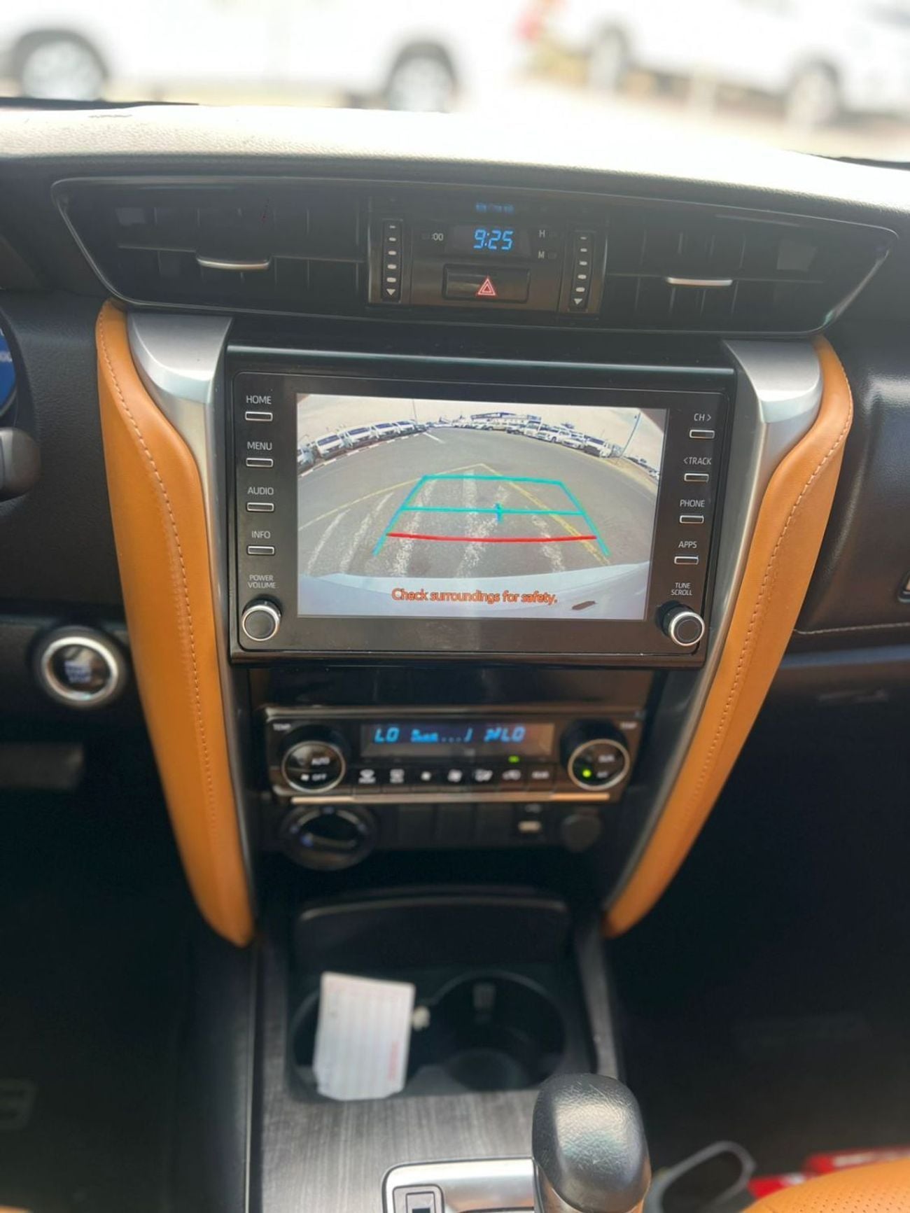 Toyota Fortuner 2023 Toyota Fortuner GX.R Full Option - V6 4.0L GCC - Rear Camera & Sensor - Leather Seat - 2 Key