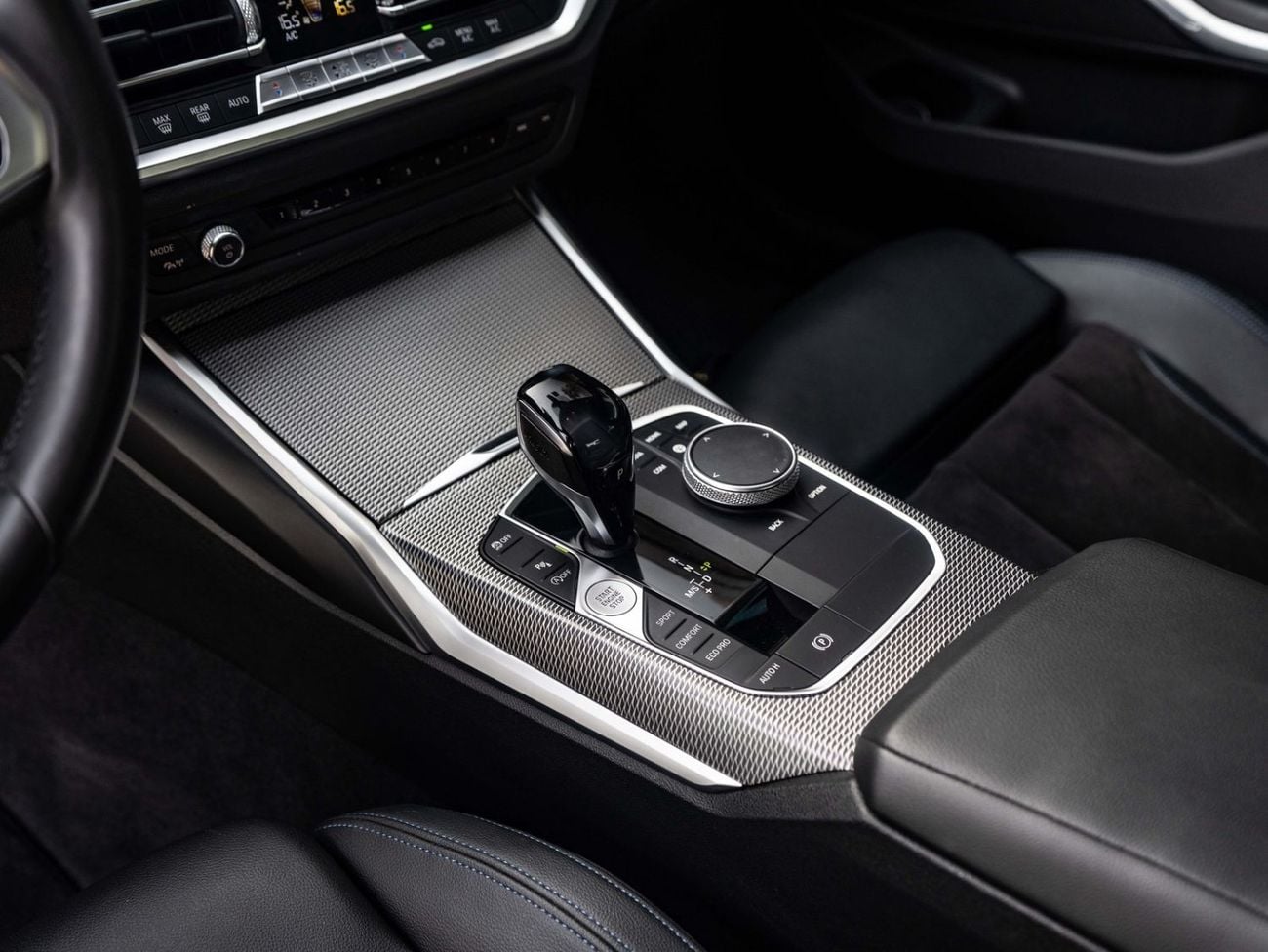 BMW 330i M SPORT