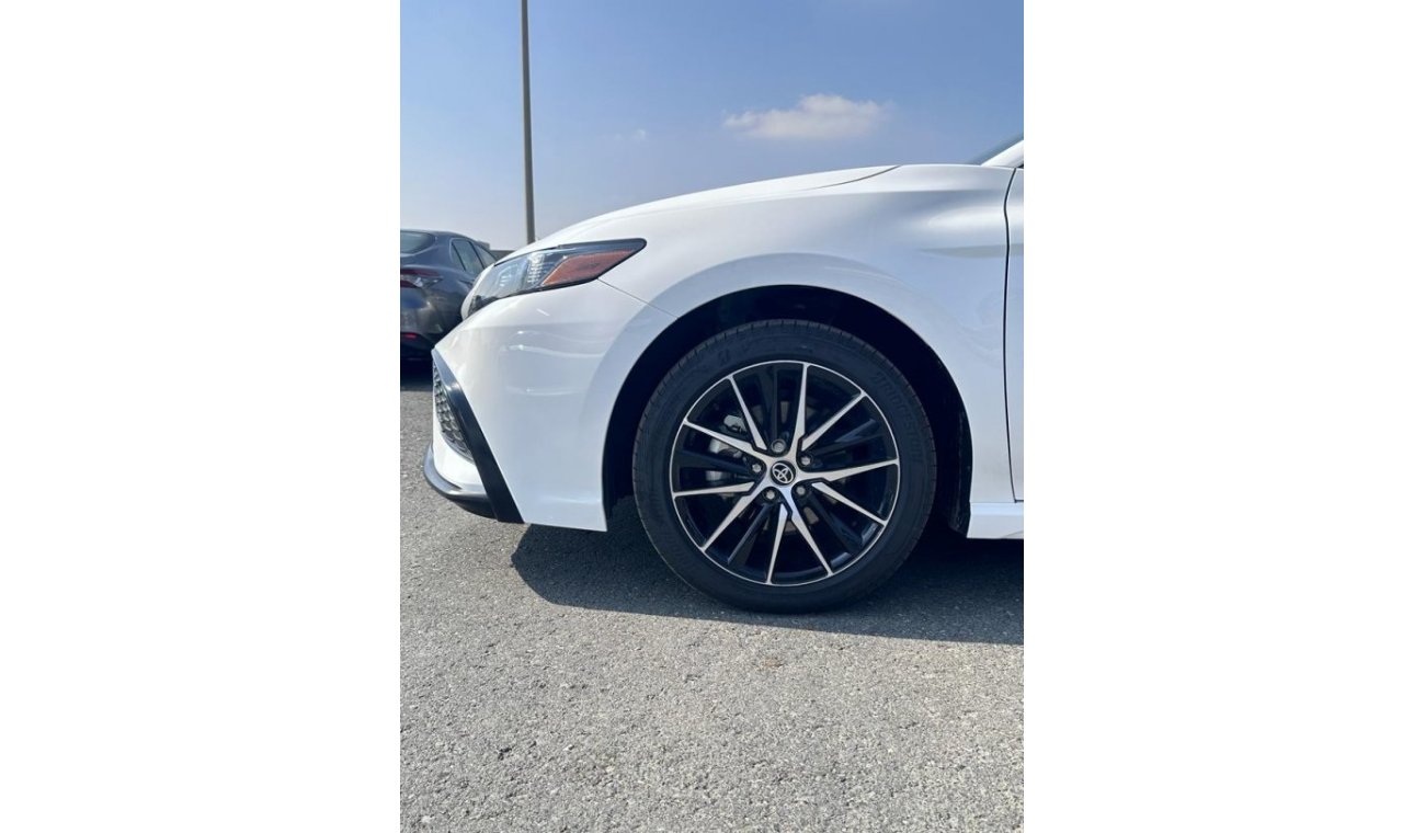 Toyota Camry SE, 2.5 L , Full option, Europe spec