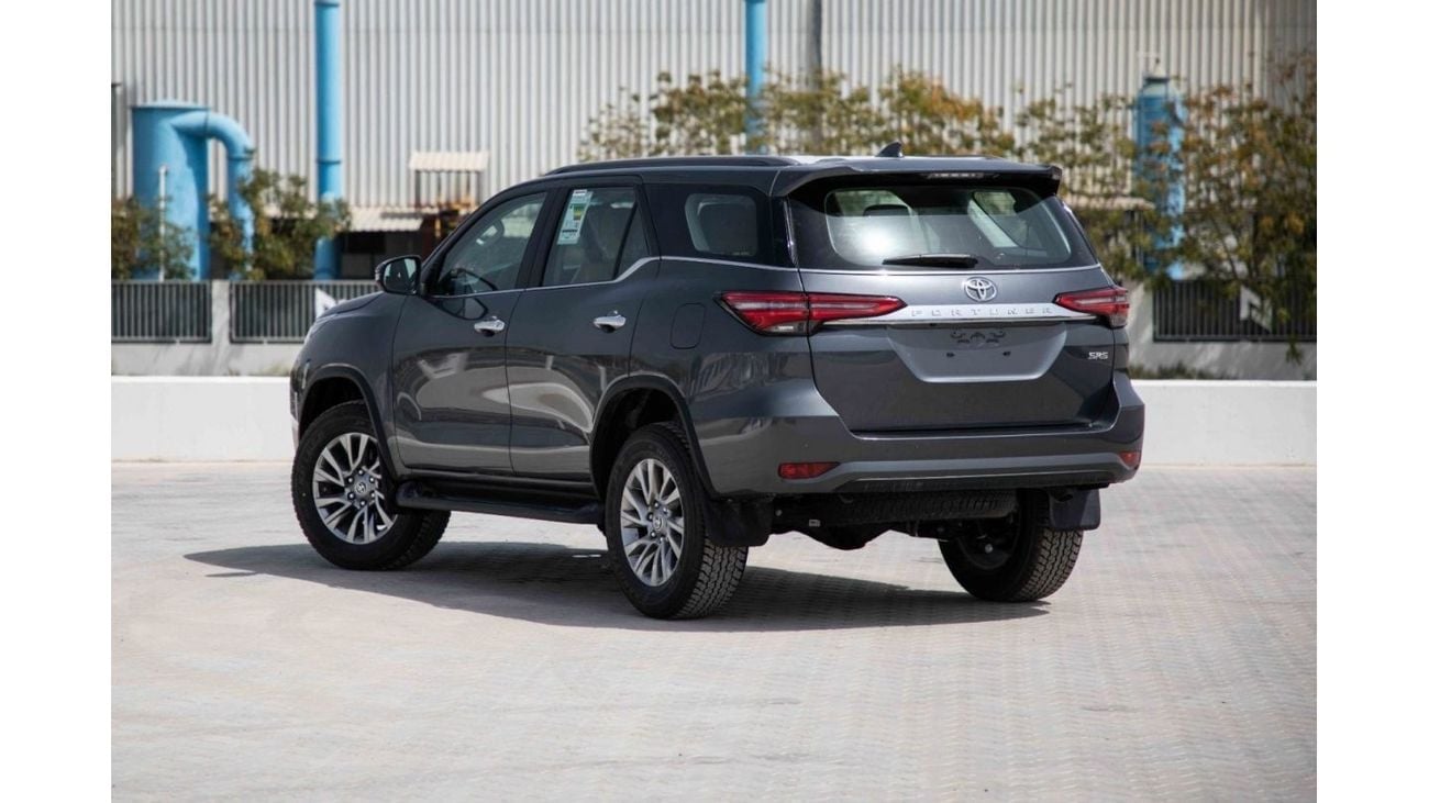 Toyota Fortuner 2023 Toyota Fortuner 4X4 2.8 18'I AL - Grey inside Chamois | Export Only