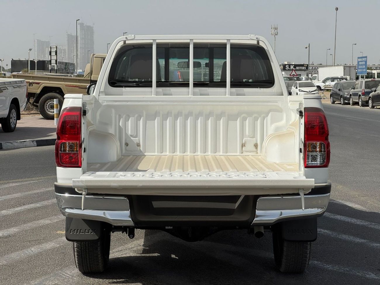 Toyota Hilux 2025 TOYOTA HILUX GLX DOUBLE CABIN 2.4L DIESEL MANUAL 4WD