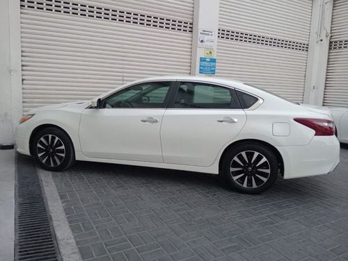 Nissan Altima S