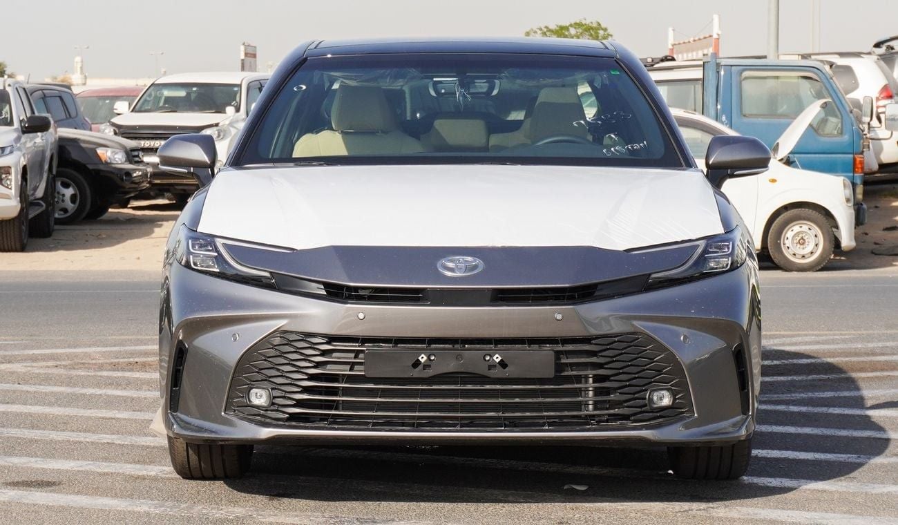 Toyota Camry LE  HEV 2.5L Hybrid