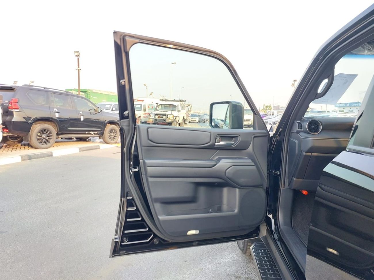 Toyota Land Cruiser TOYOTA LAND CRUISER SUV RHD 2025 MODEL 2.8 L DIESEL AUTOMATIC(PM22050)