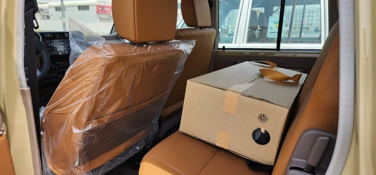 تويوتا لاند كروزر 79 DC Pick Up Full Option V8 4.5L DSL 2023YM