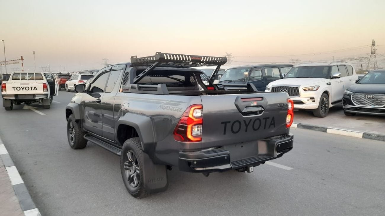 تويوتا هيلوكس SMARTCAP DIESEL RHD 2.8