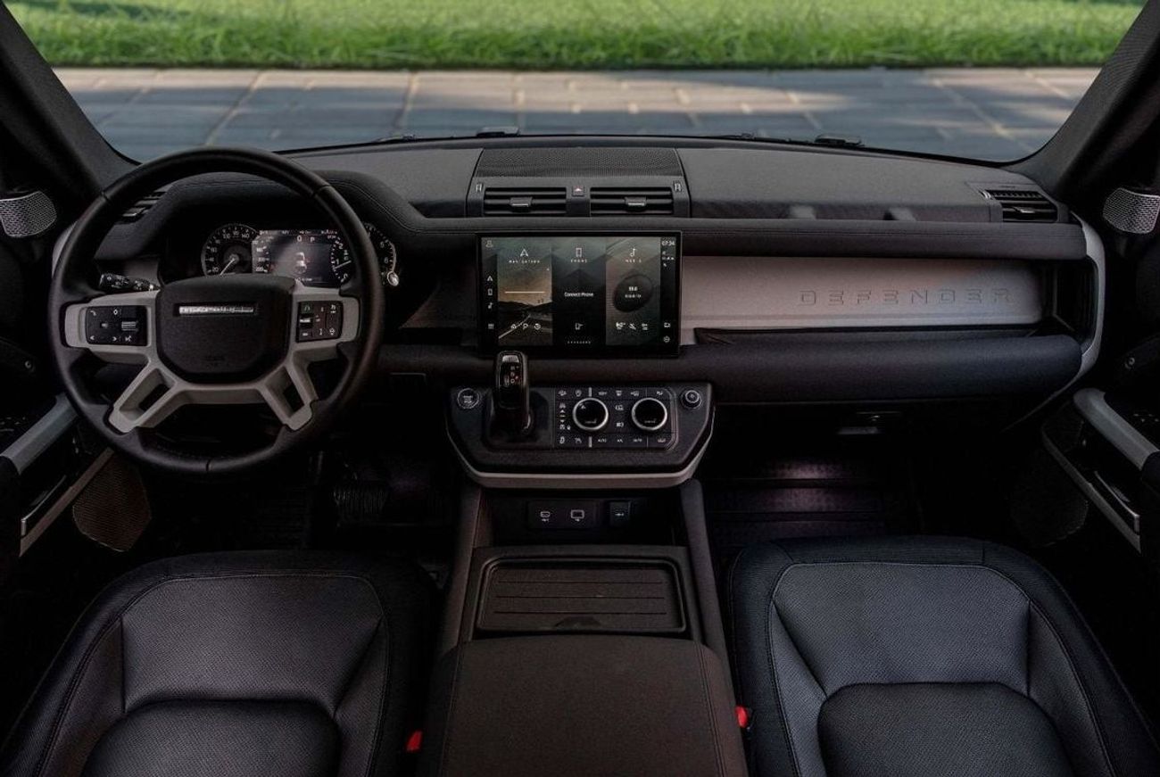 Land Rover Defender 130 P400 Dynamic | 6,560 P.M  | 0% Downpayment | Fantastic Condition!