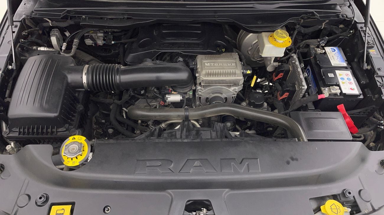 RAM 1500 LIMITED 5.7 | Zero Down Payment | Home Test Drive