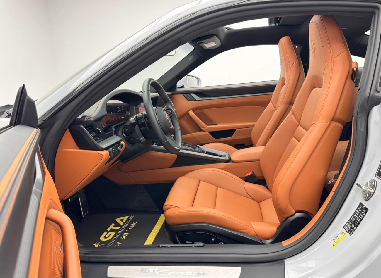 Porsche 911 Carrera 3.0L (380 HP) Coupe 2025 Porsche 911 Carrera, Aero Kit, 2028 Porsche Warranty, Excellent Con