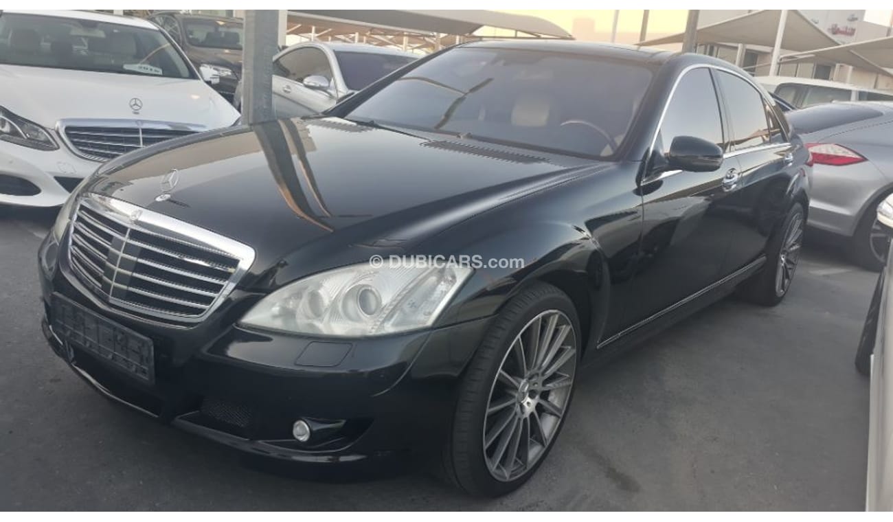 Mercedes-Benz S 500 2006 Full options Gulf specs specs  Panorama Night vision 3 DVD