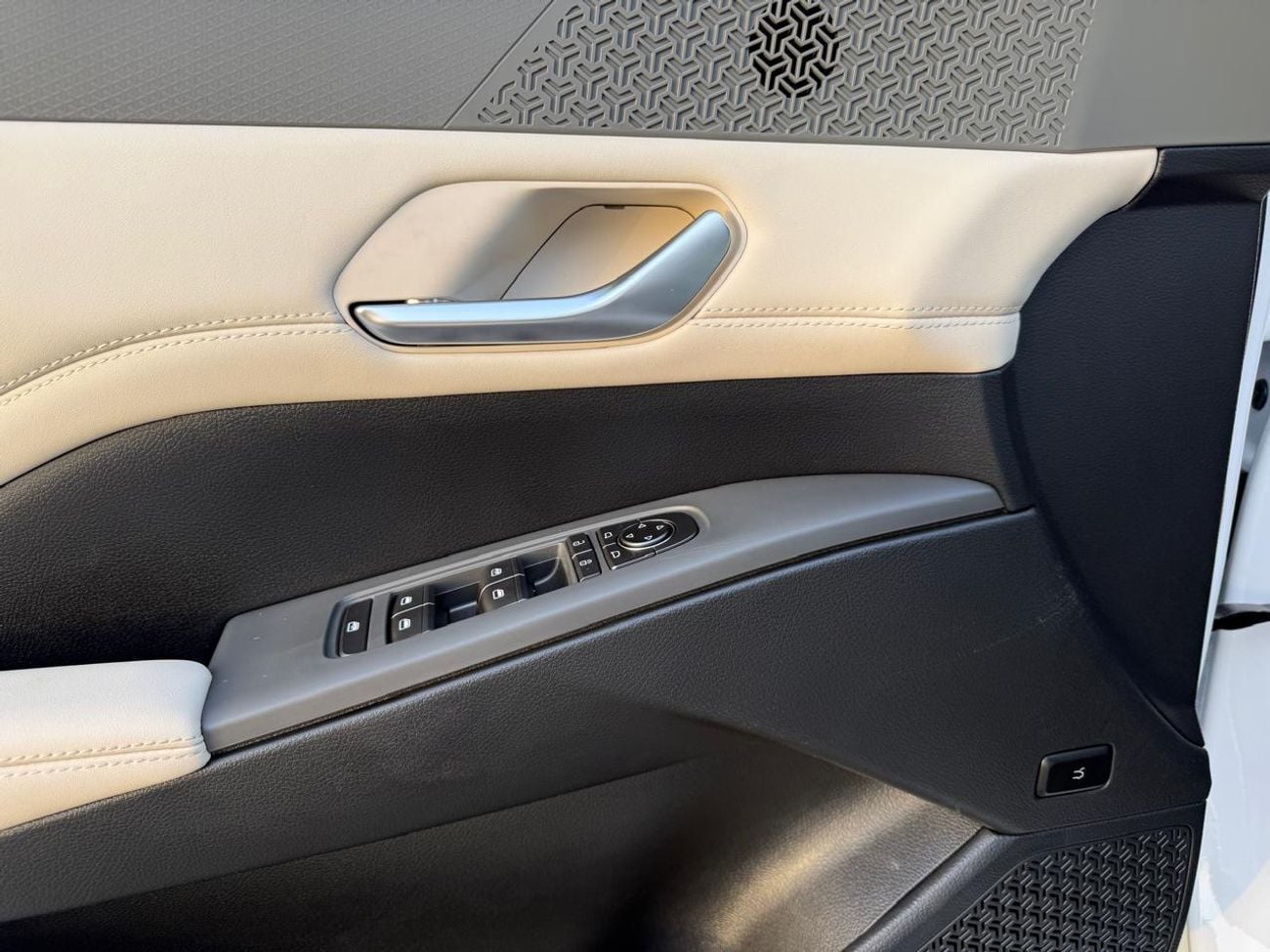 بي واي دي كين بلاس 2025 BYD QIN PLUS DM-i PLUG IN HYBRID