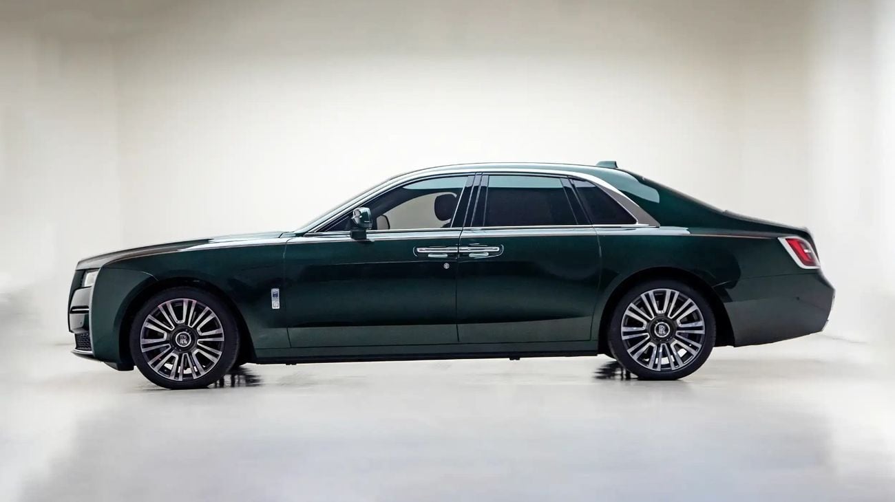 Rolls Royce Ghost Silver Badge