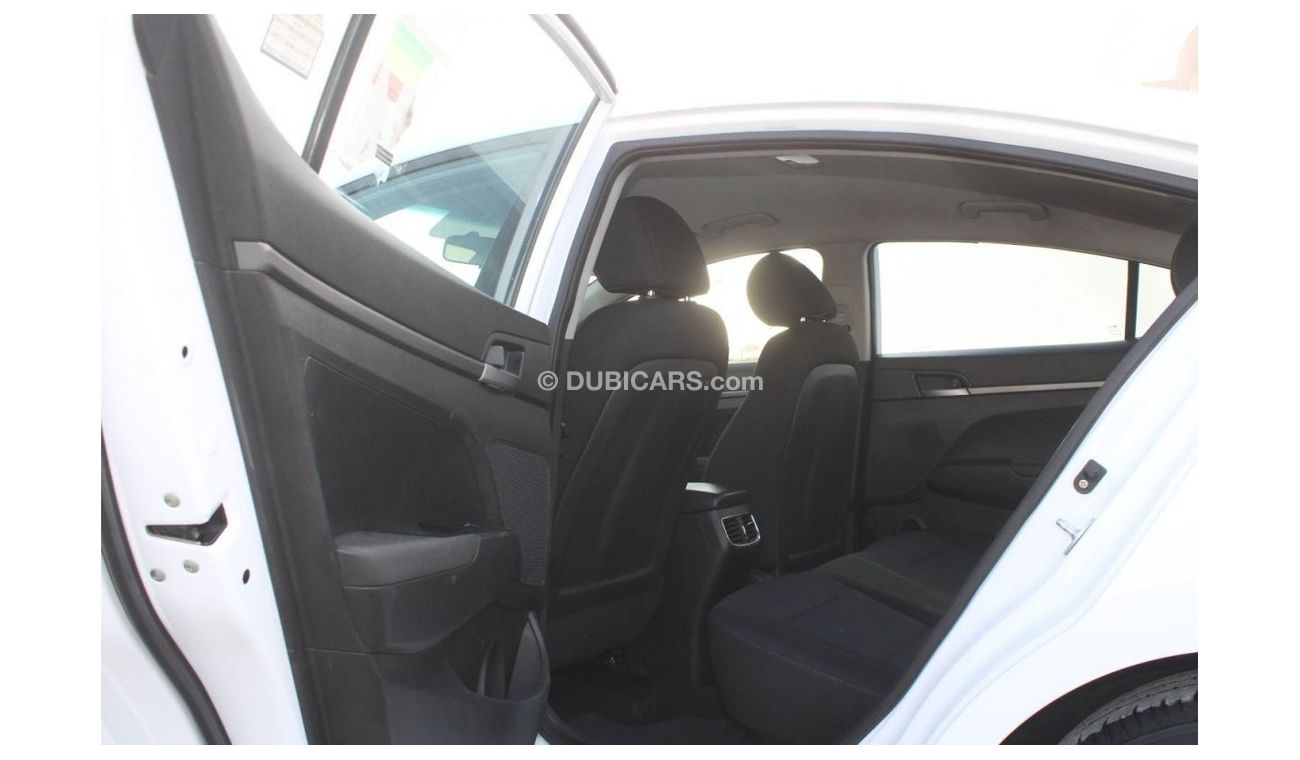 Hyundai Elantra GL Hyundai Elantra 2018 GCC in excellent condition without accidents