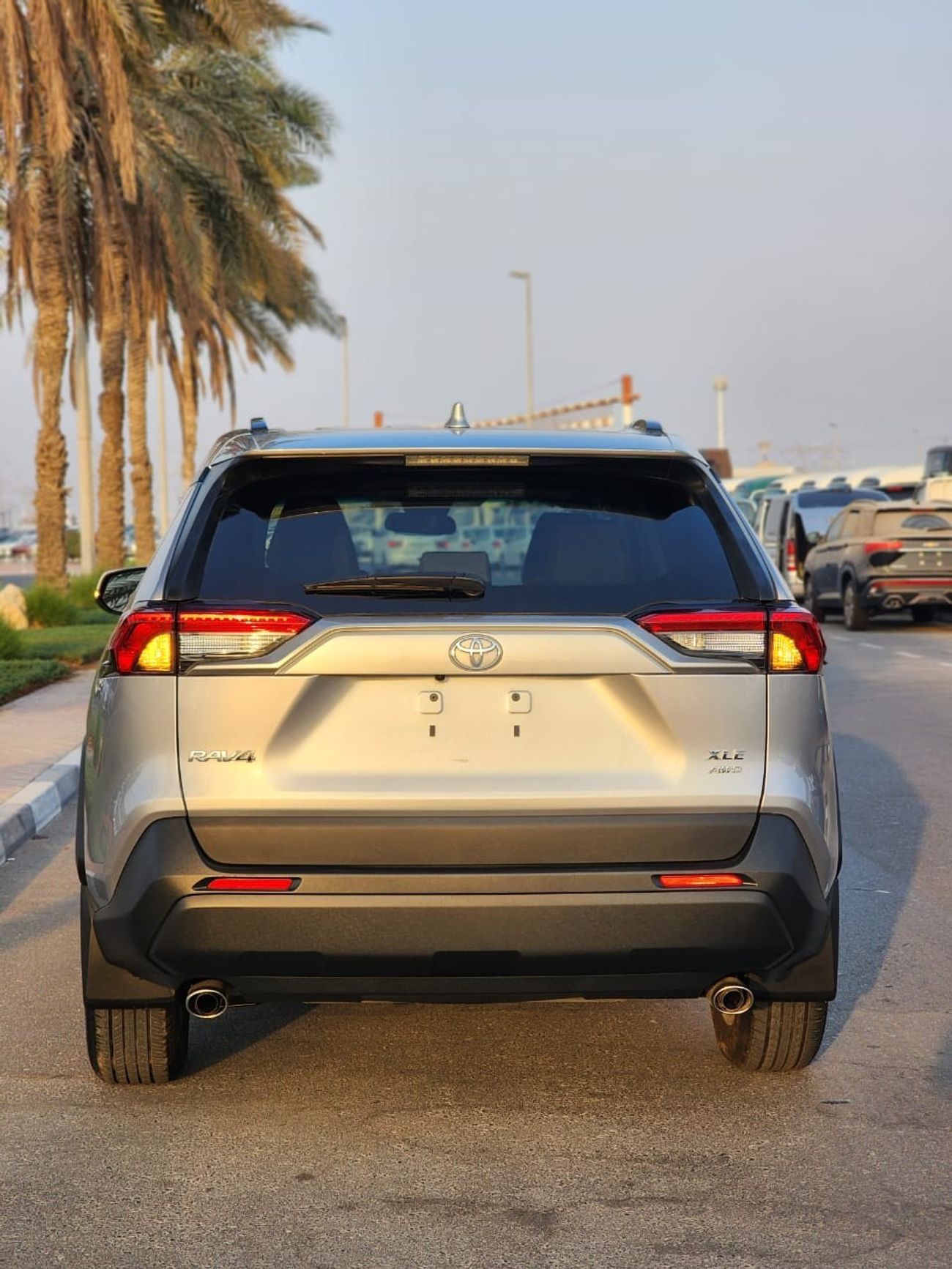 Toyota RAV4 TOYOTA RAV4 XLE 2021