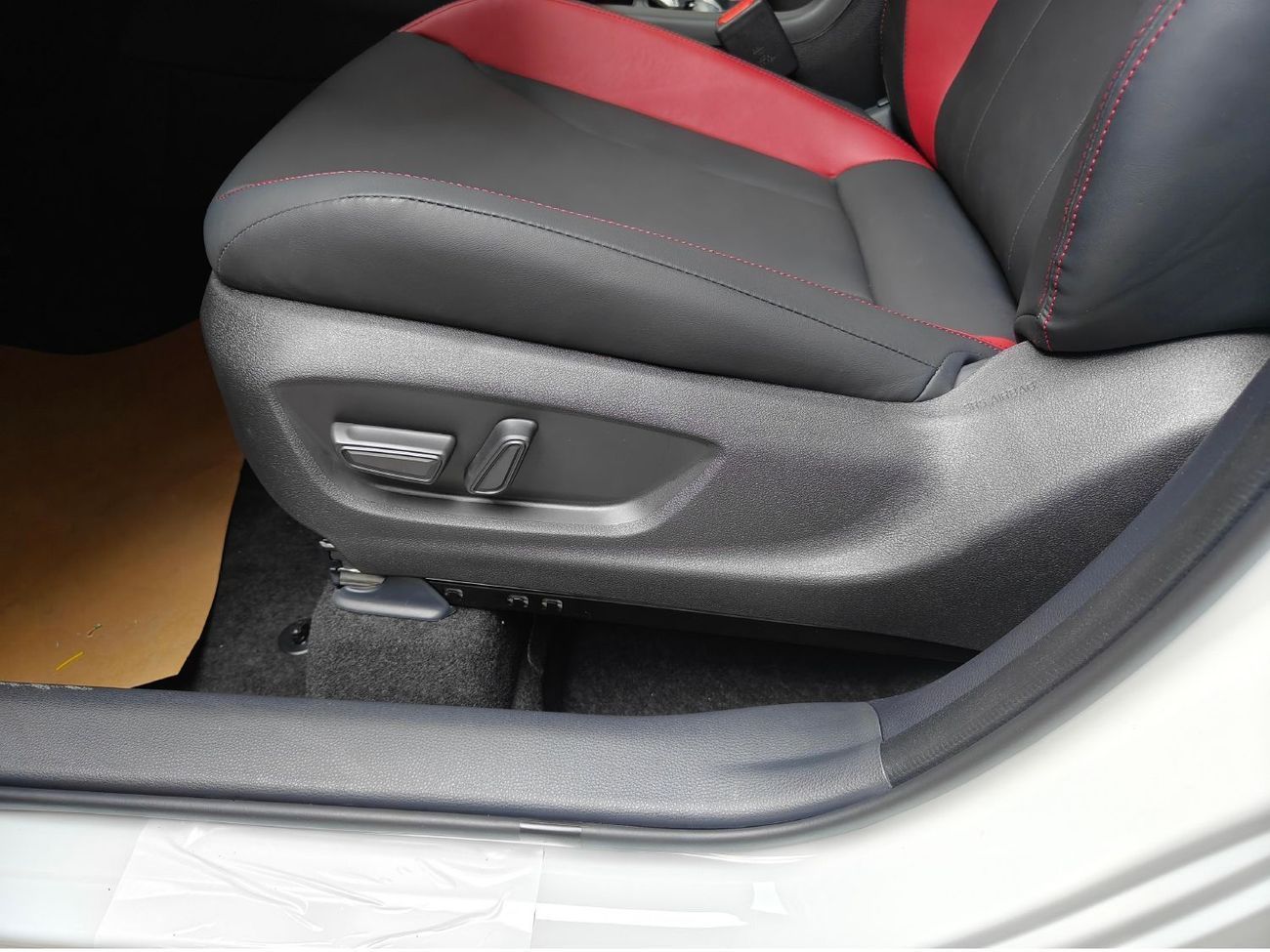 تويوتا فرونتلاندر HYBRID LEADING VERSION / 2.0L V4 / SUNROOF, LEATHER SEATS, DVD+CAMERA