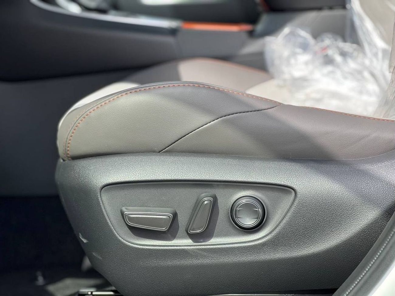 تويوتا راف ٤ ADVENTURE 2.5L 4WD PTR A/T // 2025 // FULL OPTION WITH PANORAMIC , LEATHER  & POWER SEATS // SPECIAL