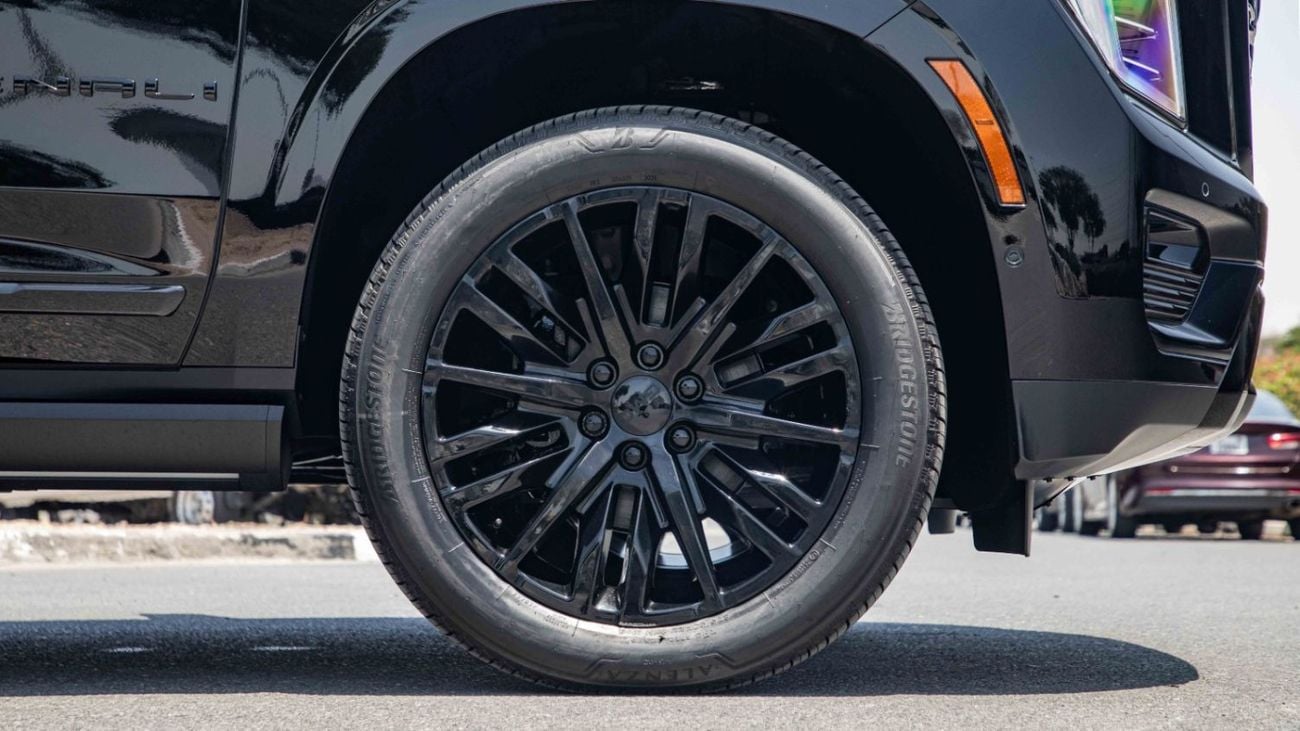 GMC Yukon Denali Black Edition 6.2L V8 | 2025 | 4 Years Agency Warranty & Service Contract