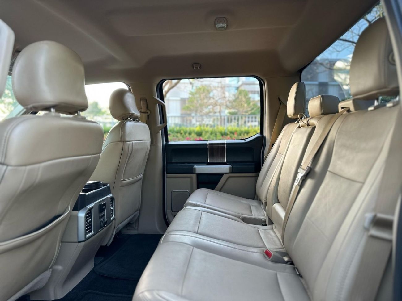 Ford F 150 Lariat 5.0L