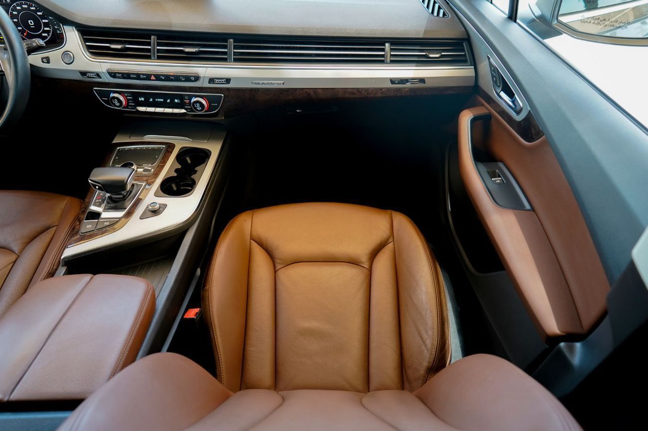 Audi Q7 45 TFSI quattro 3.0L