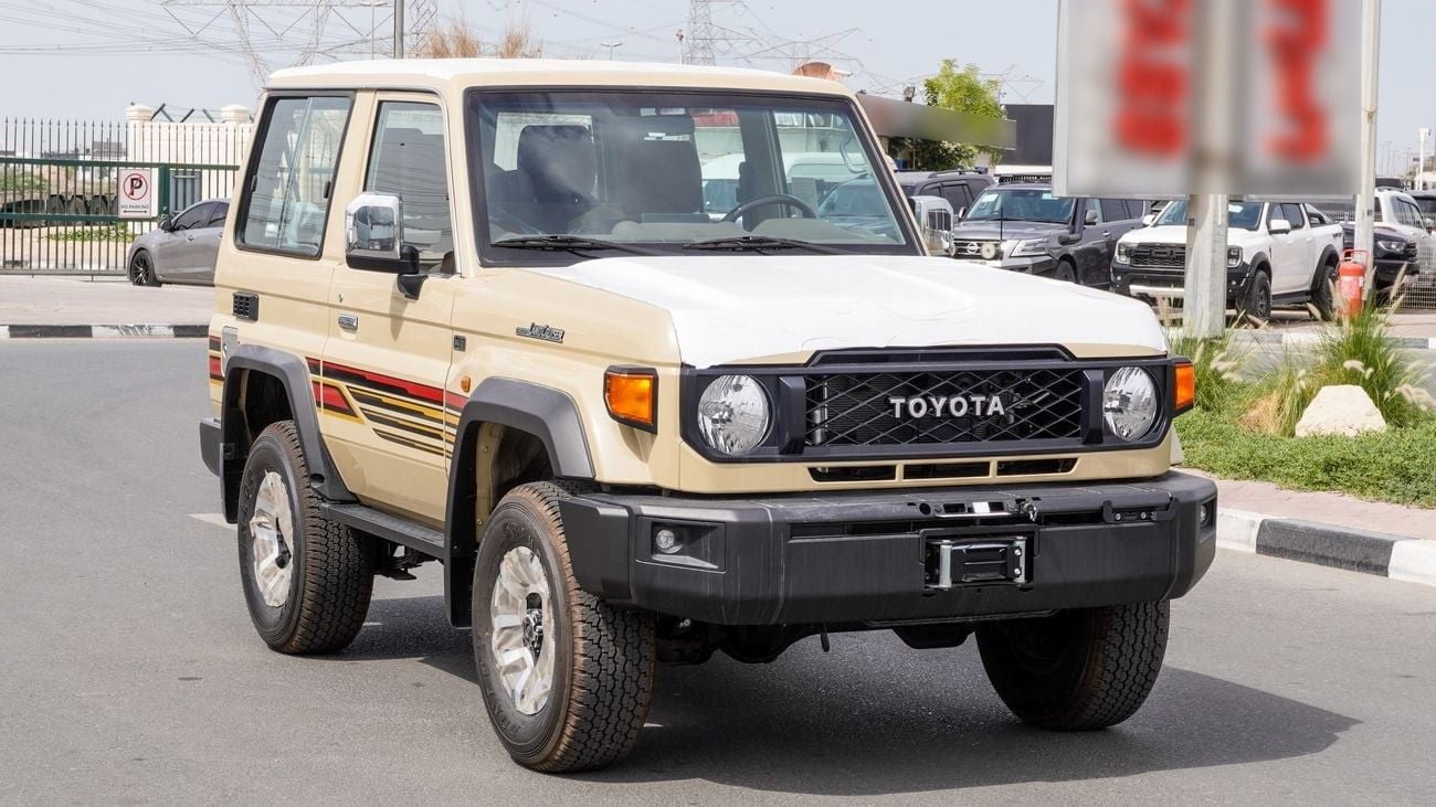 Toyota Land Cruiser 70 40Th 1984 anniversary LX 4.0 L V6