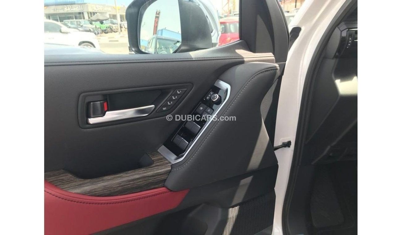 Toyota Land Cruiser LANDCRUISER V TWEN TURBO VXR 3.5 MODEL 2023 Al-Futtaim 4 Years Warranty