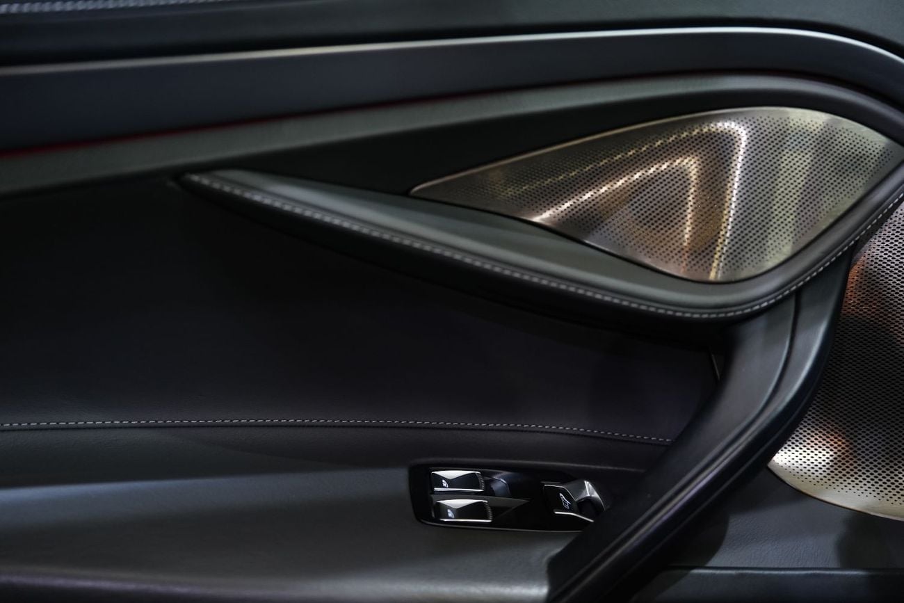مكلارين 720S Lifting System, 360° Camera, McLaren Warranty!!