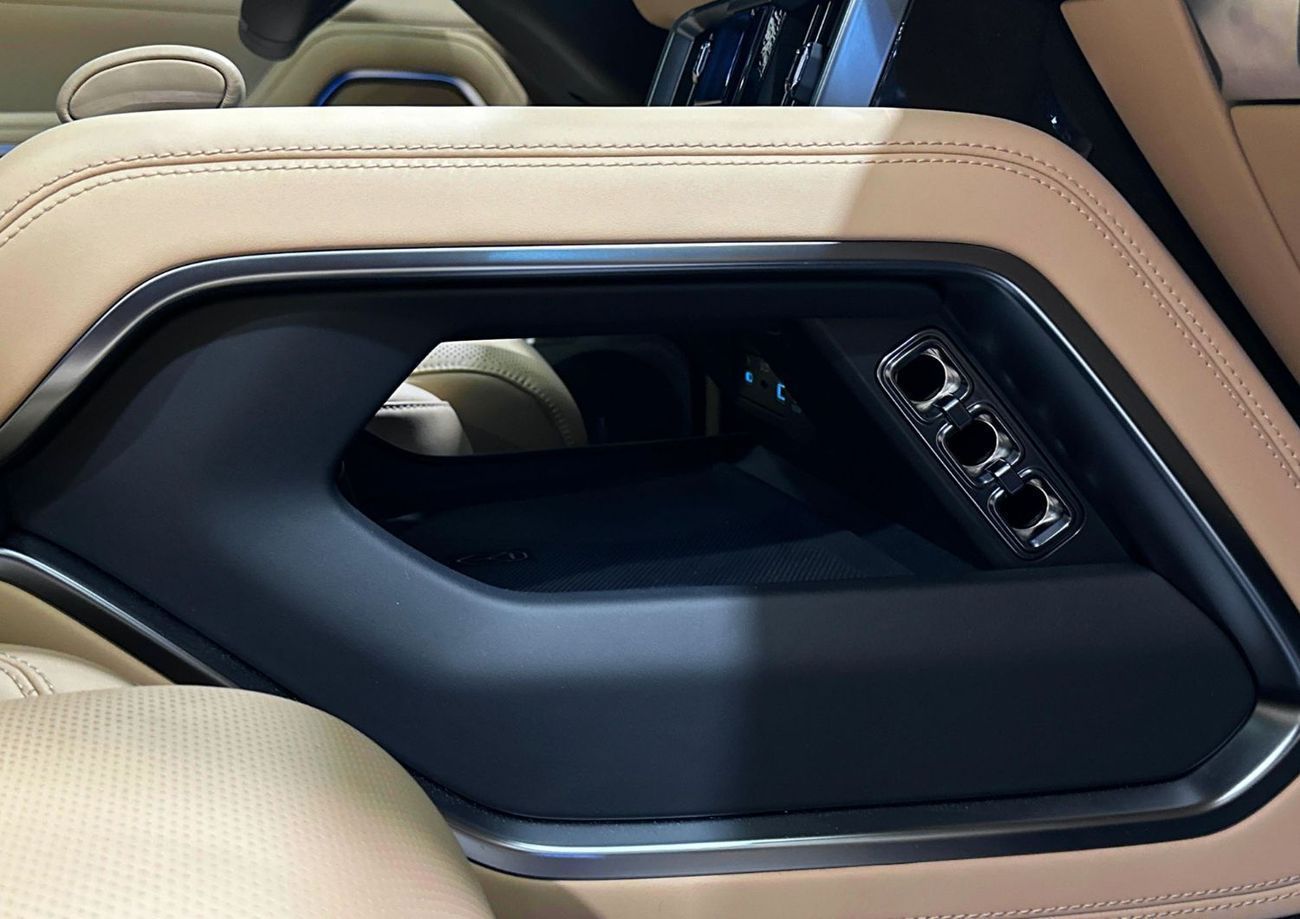 بي واي دي ليوبارد 8 Smart and Brave Flagship Edition (7 Seats)