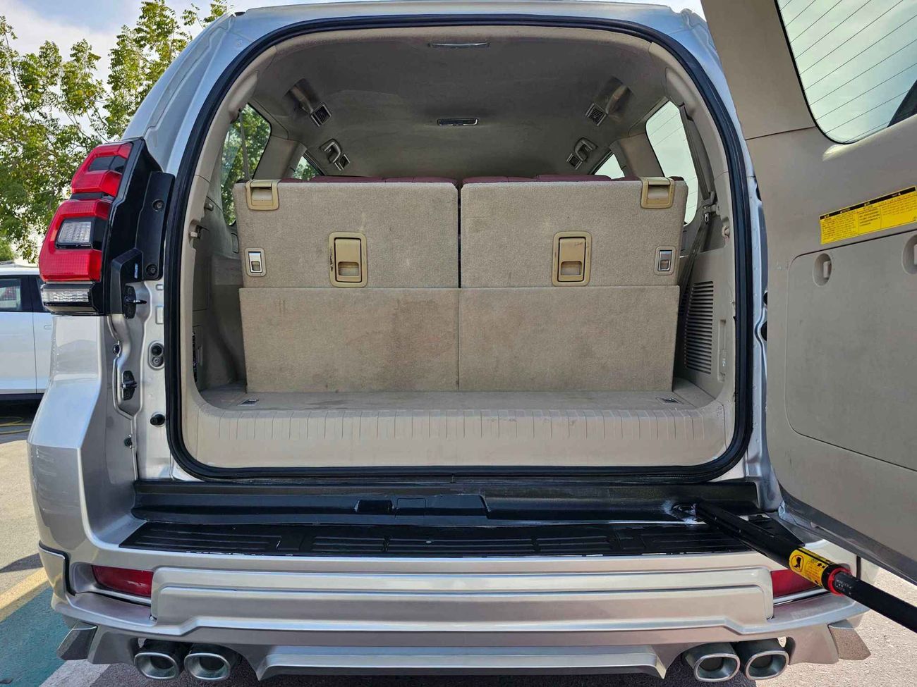 تويوتا برادو // TXL // V6 // 4.0L // MID OPTION // LEATHER (LOT # 49465)