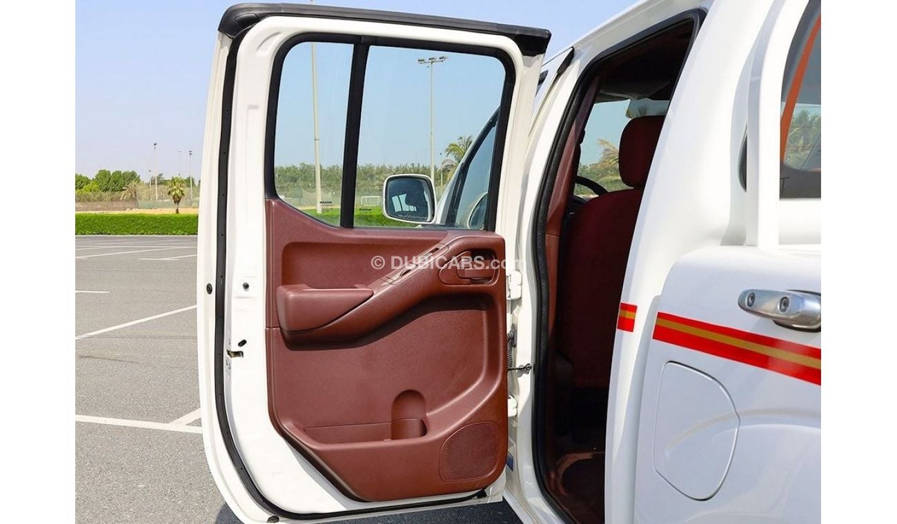 Nissan Navara SE 4x2 Double Cabin Pick-Up M/T Petrol FWD | GCC Specs | Brand New