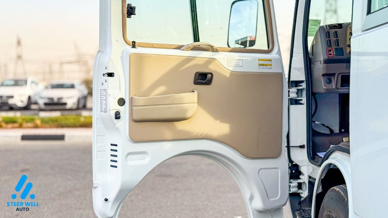 Mitsubishi Rosa 2026 - 30 Seater Bus | 4.2L Diesel | ABS | GCC Specs | Brand New | Export Ready | White