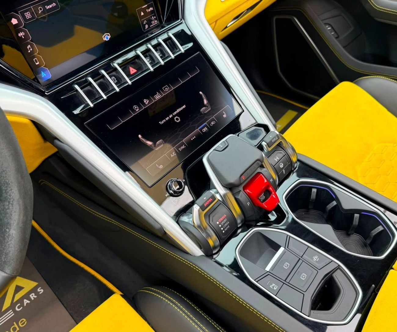 Lamborghini Urus STD 2020 Lamborghini Urus, Warranty, Full Lamborghini Service History, Very Low Km, Japanese