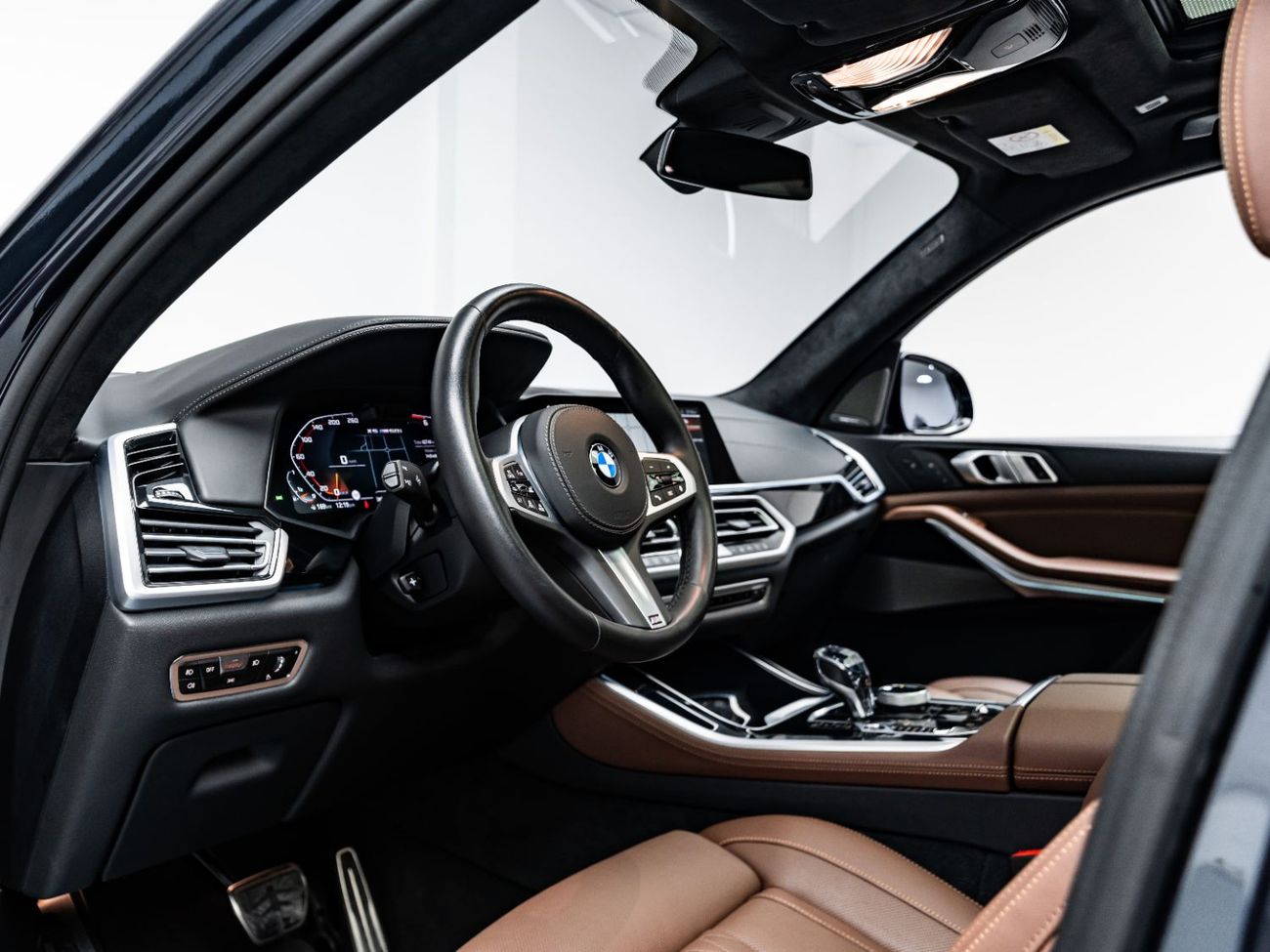 بي أم دبليو X5 M50i 4.4L