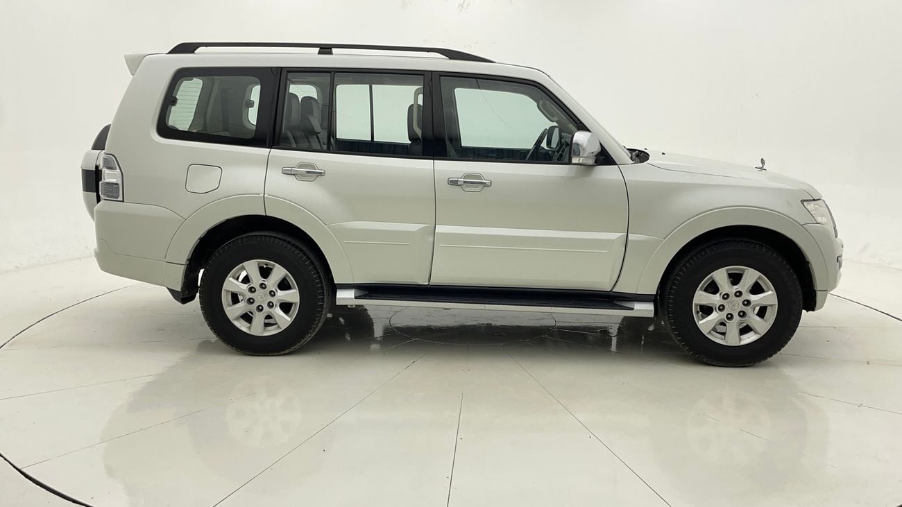 Mitsubishi Pajero GLS TOP 3.5 | Zero Down Payment | Free Home Test Drive