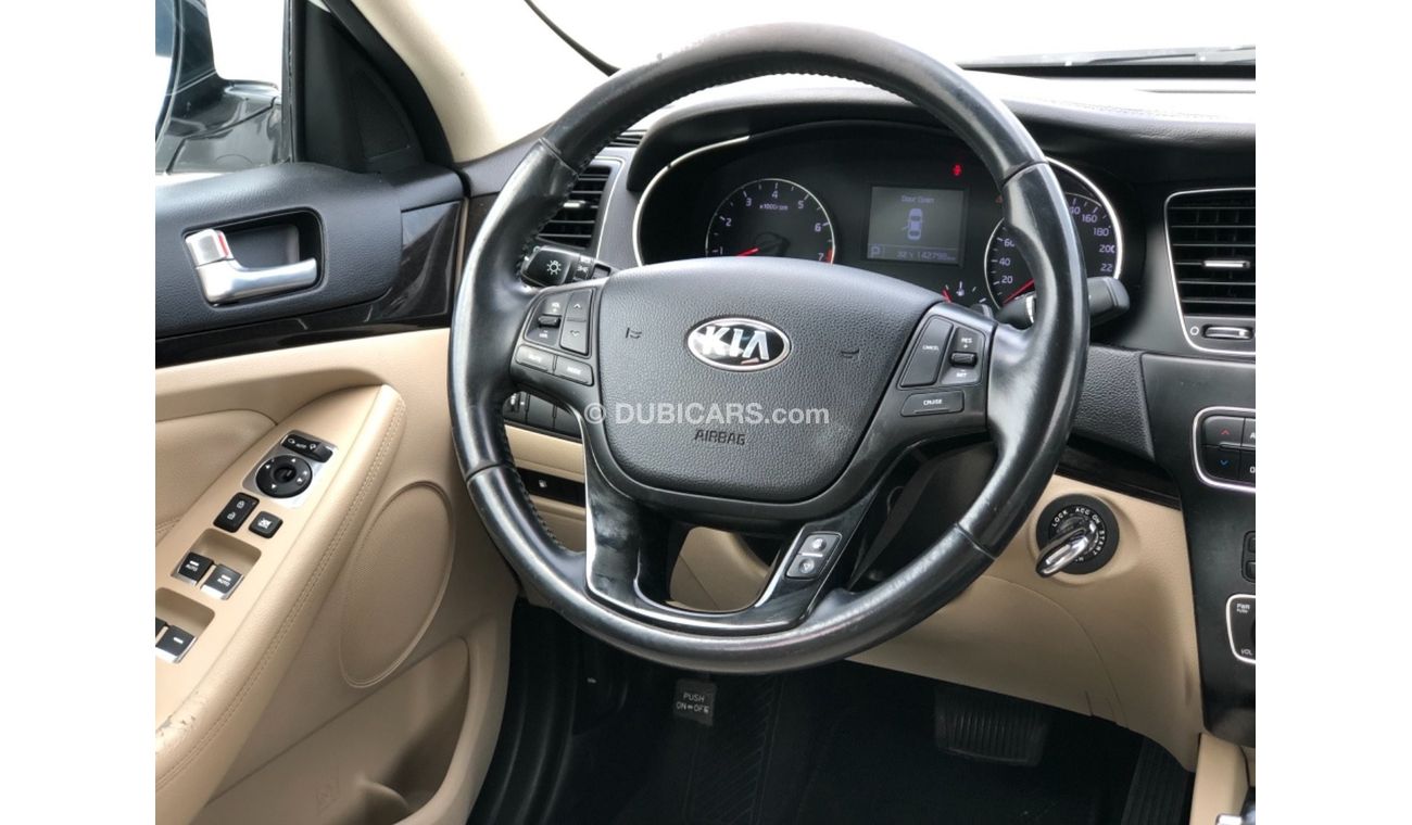 Kia Cadenza EX MODEL 2015 GCC CAR PERFECT CONDITION INSIDE AND OUTSIDE 2keys