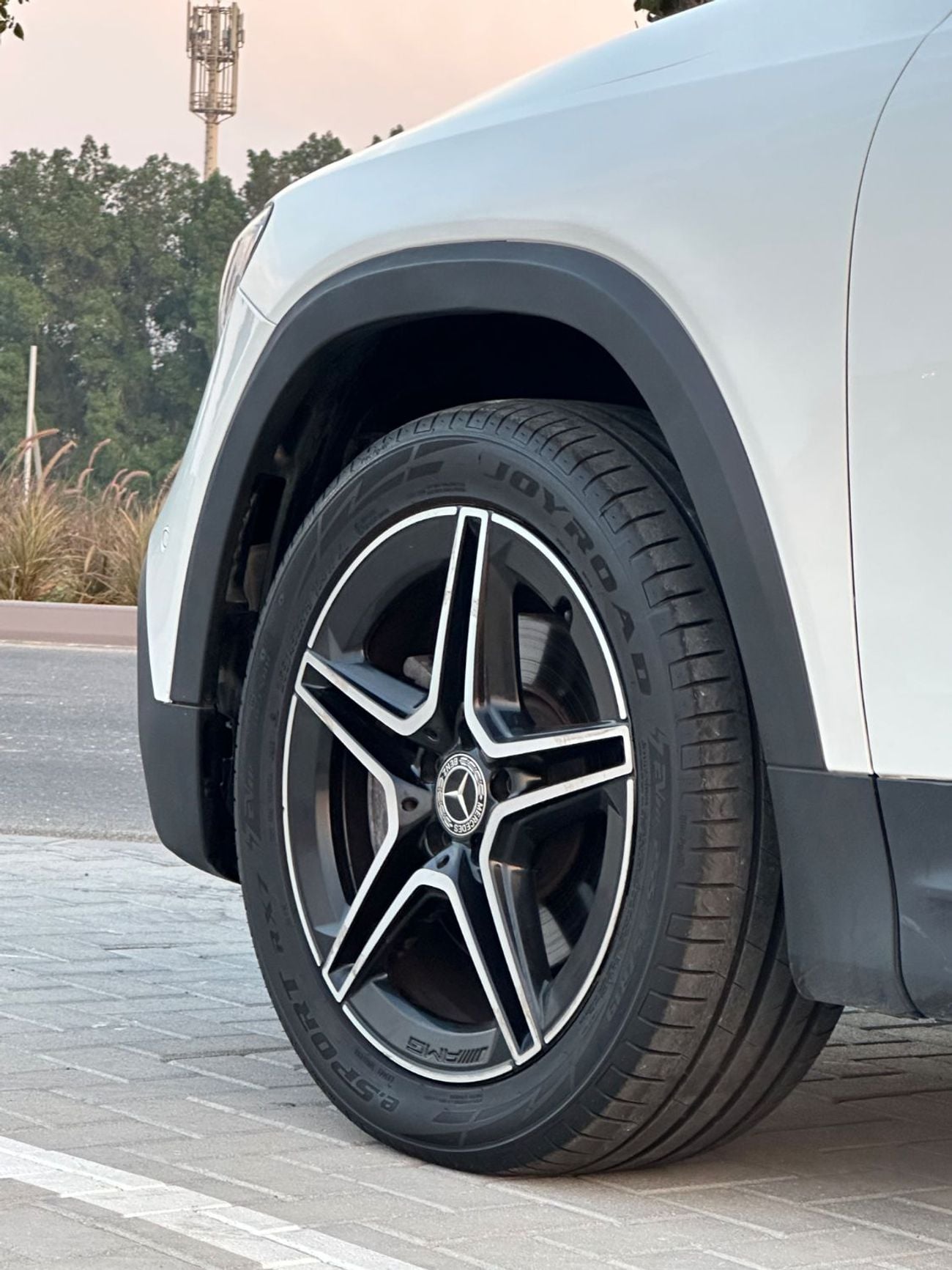 مرسيدس بنز GLB 250 4MATIC
