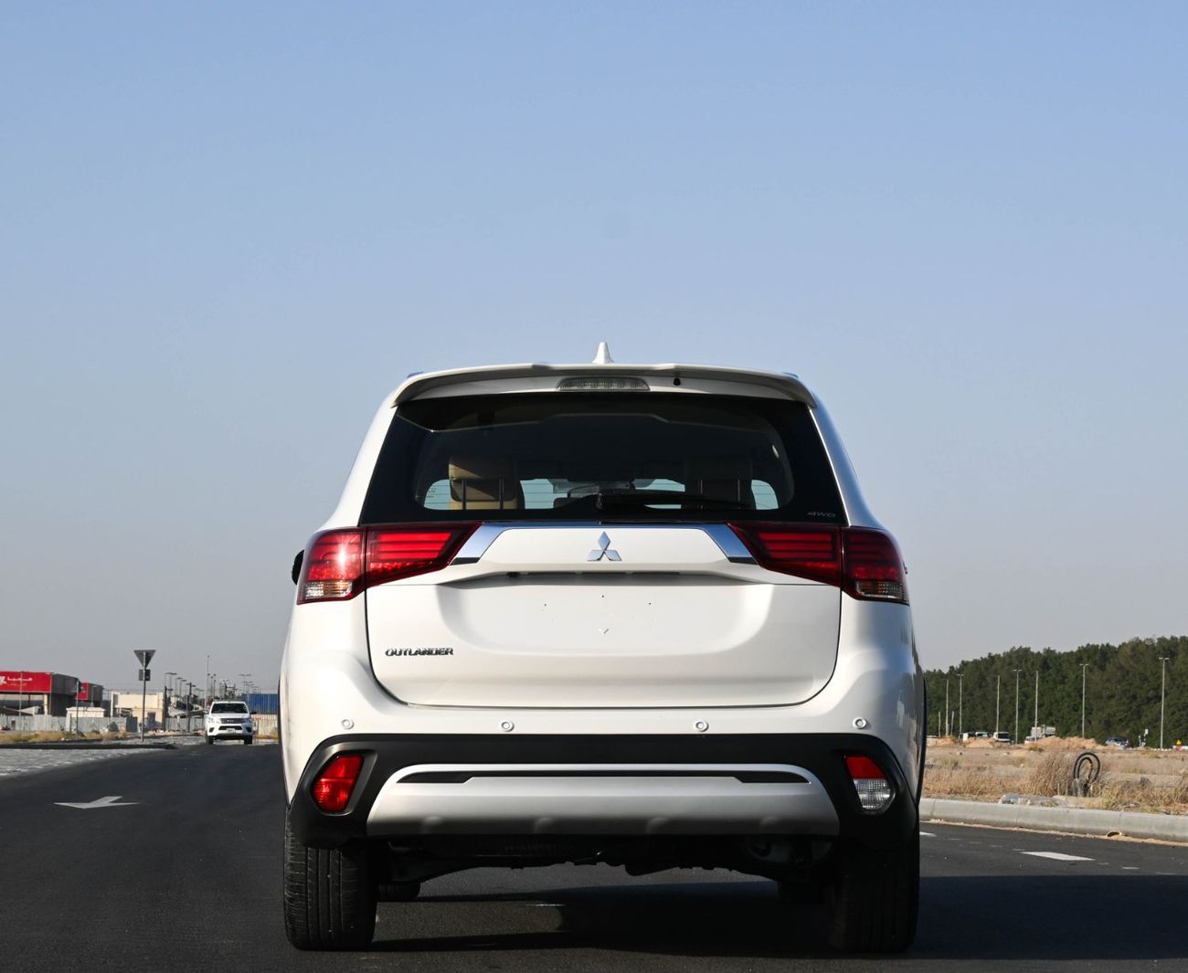 Mitsubishi Outlander MITSUBISHI OUTLANDER 2022 GCC  _ GLX 4X4 _ IN EXCELLENT CONDITION