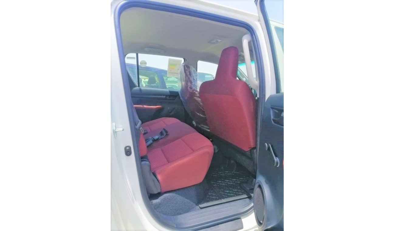 Toyota Hilux petrol  4x4  manual gear