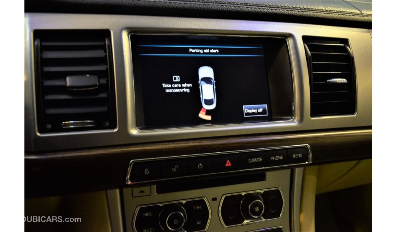 Jaguar XF Amazing Jaguar XF 2013 Model!! in Gold Color! GCC Specs