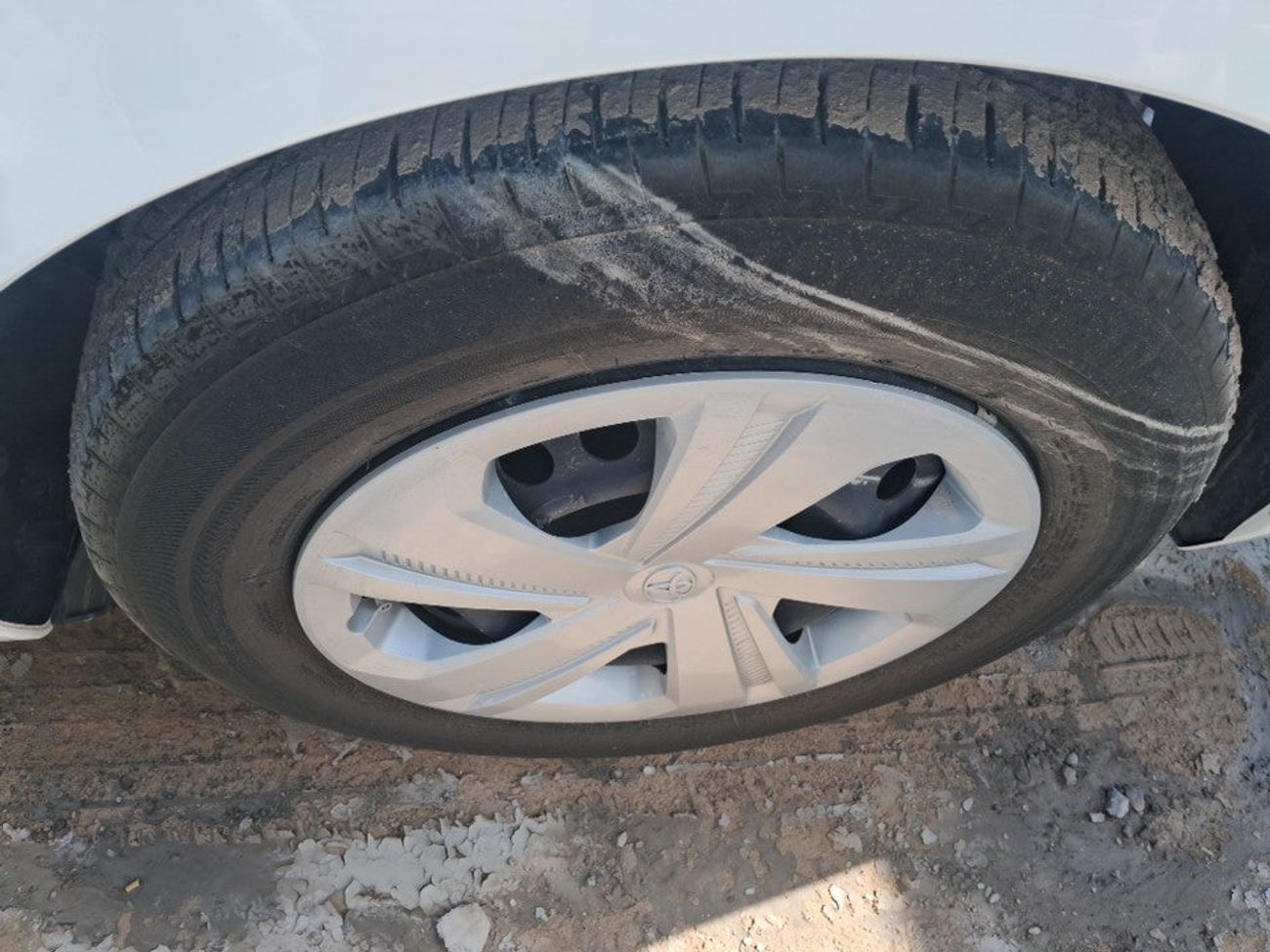 تويوتا يارس E 1.5 | بدون دفعة مقدمة | اختبار القيادة في المنزل