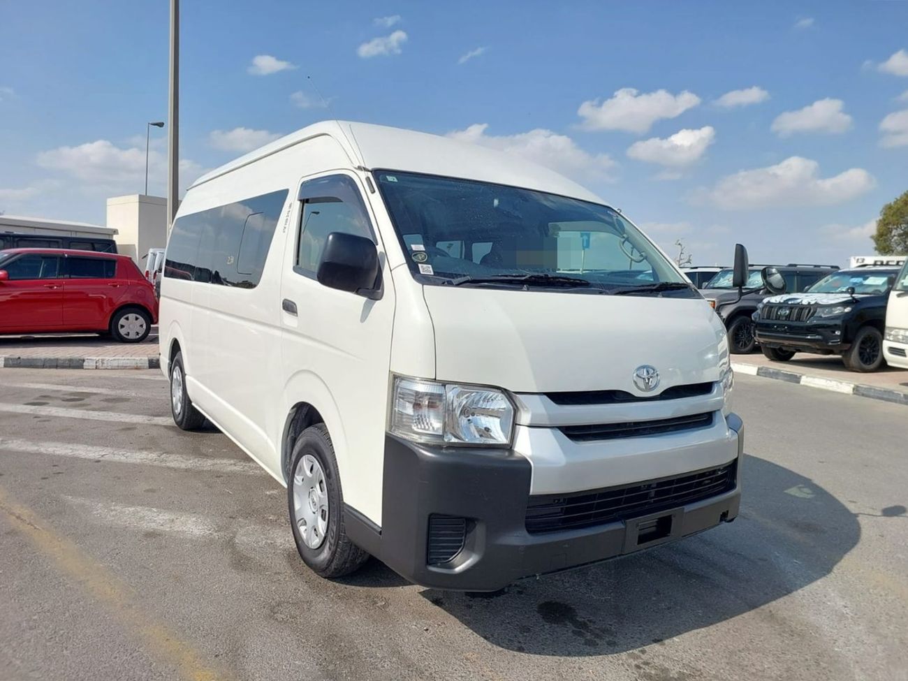 تويوتا هاياس TOYOTA HIACE VAN RHD 2015 MODEL 3.0 L DIESEL AUTOMATIC(PM15731)