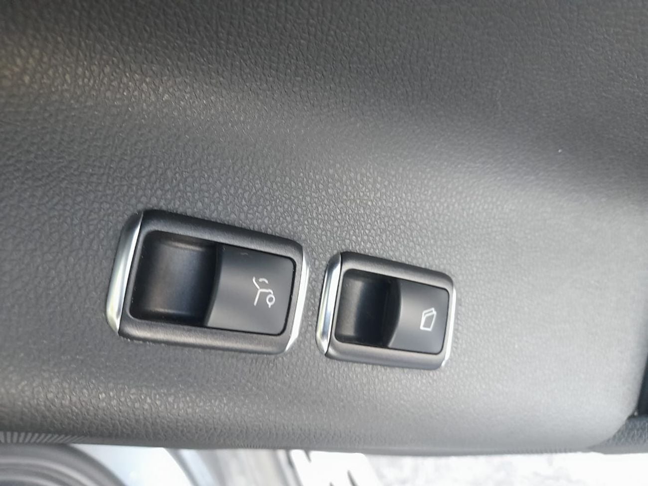 Mercedes-Benz GLS 350 Right hand drive 7 seater diesel sunroof