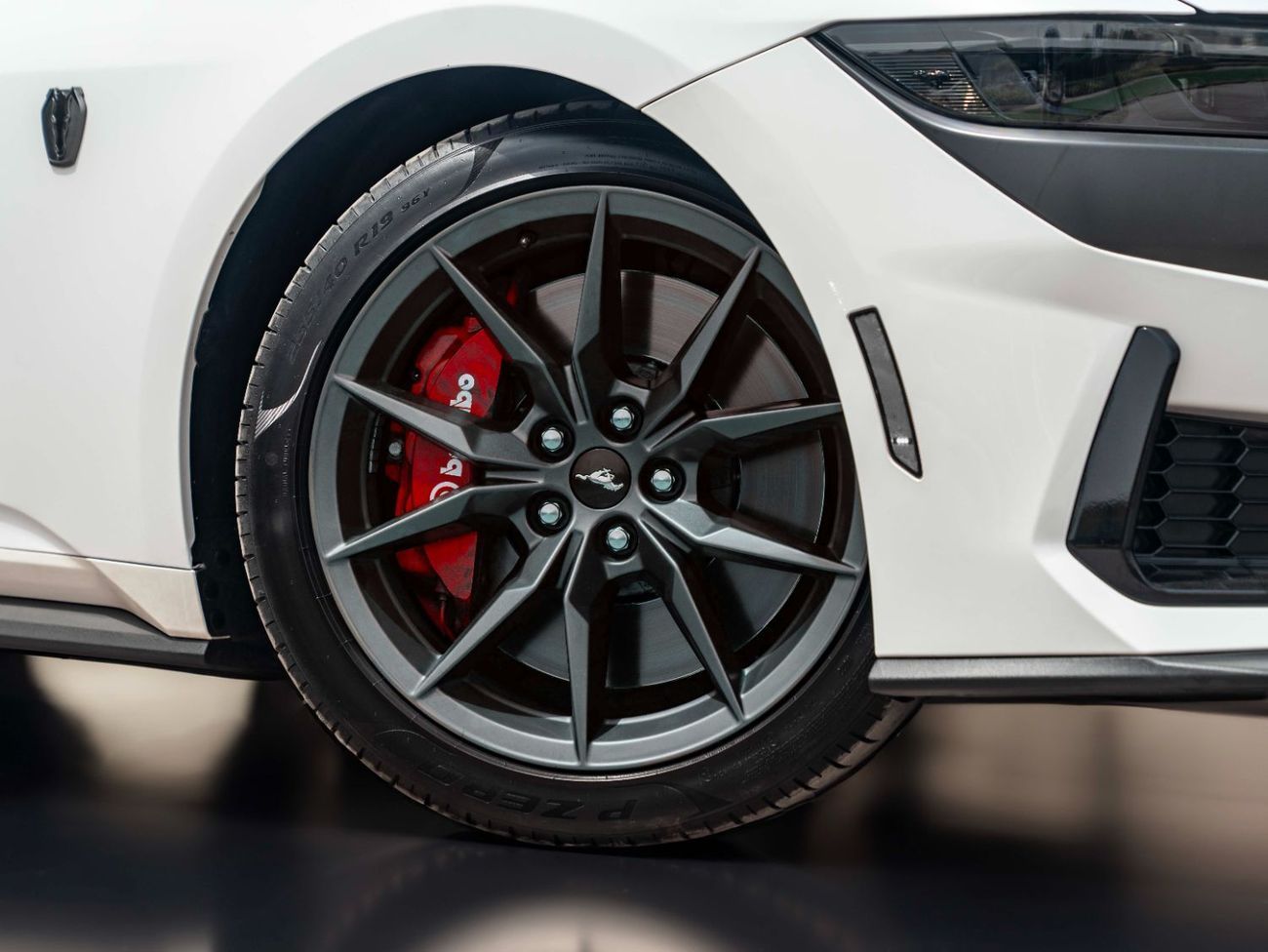 Ford Mustang DARK HORSE 5.0 (500HP) A/T