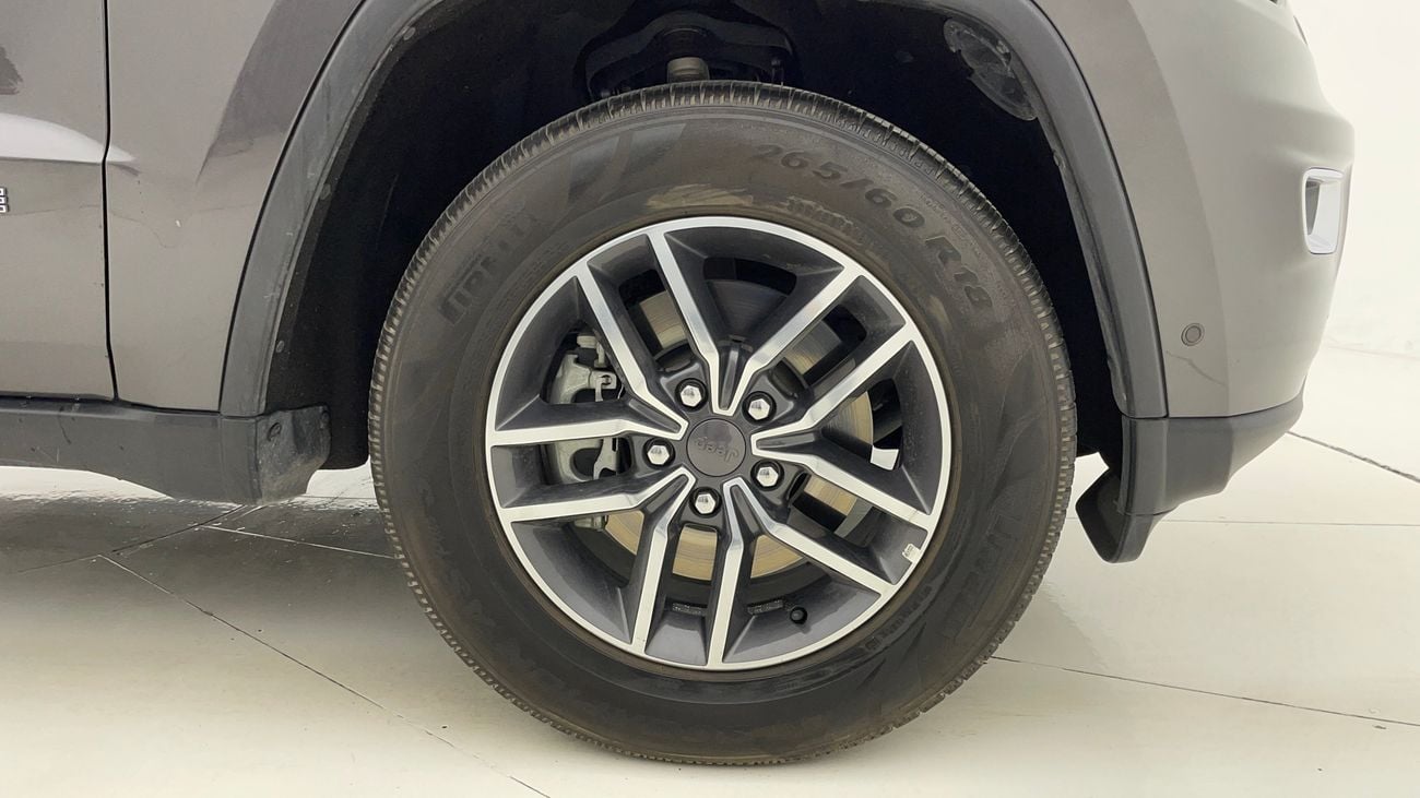 جيب جراند شيروكي LIMITED 3.6 | بدون دفعة مقدمة | اختبار القيادة في المنزل