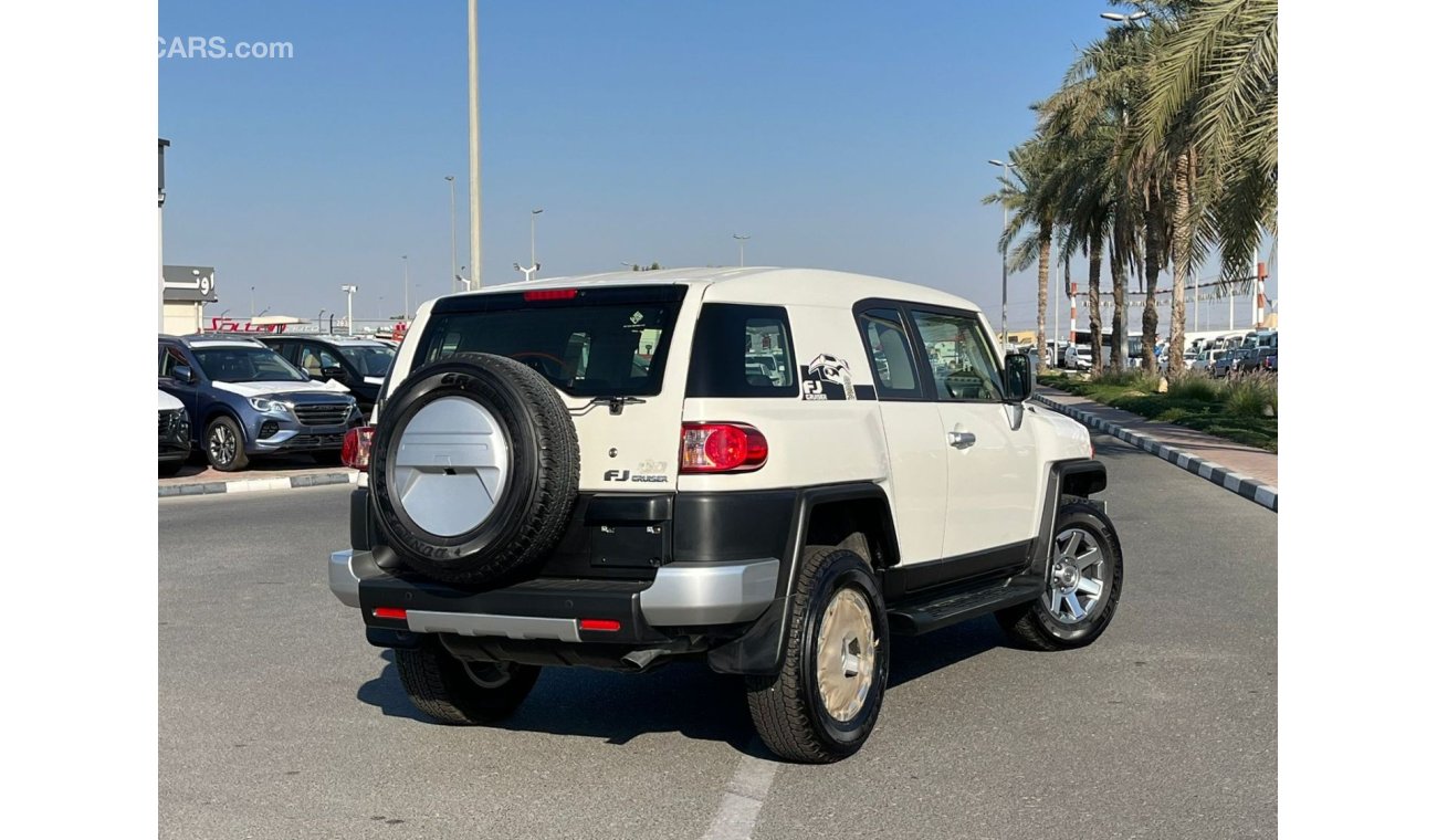 تويوتا إف جي كروزر FJ CRUISER 4.0L CRAWL SYSTEM