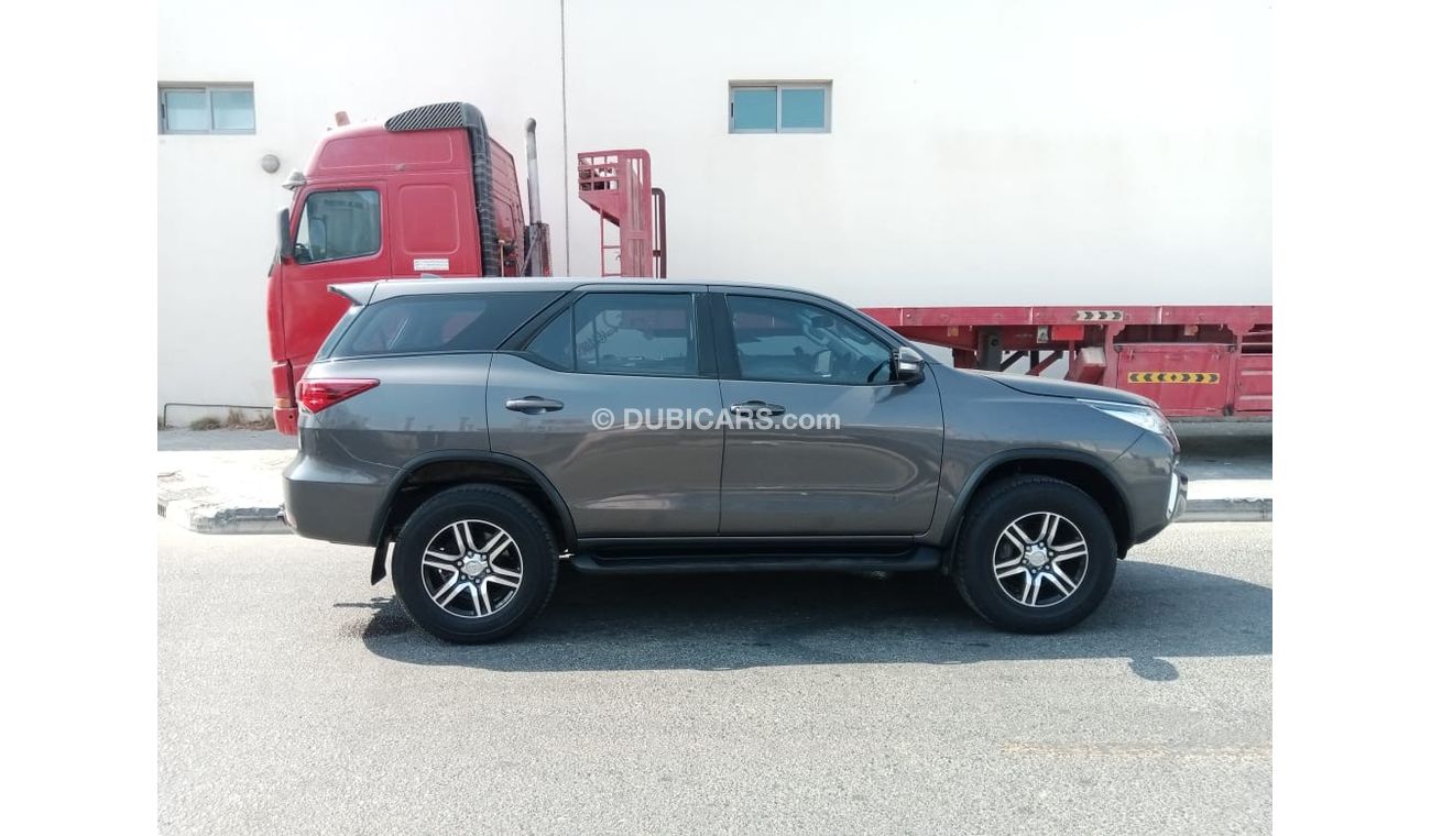 Toyota Fortuner TOYOTA FORTUNER RIGHT HAND DRIVE (PM1040)