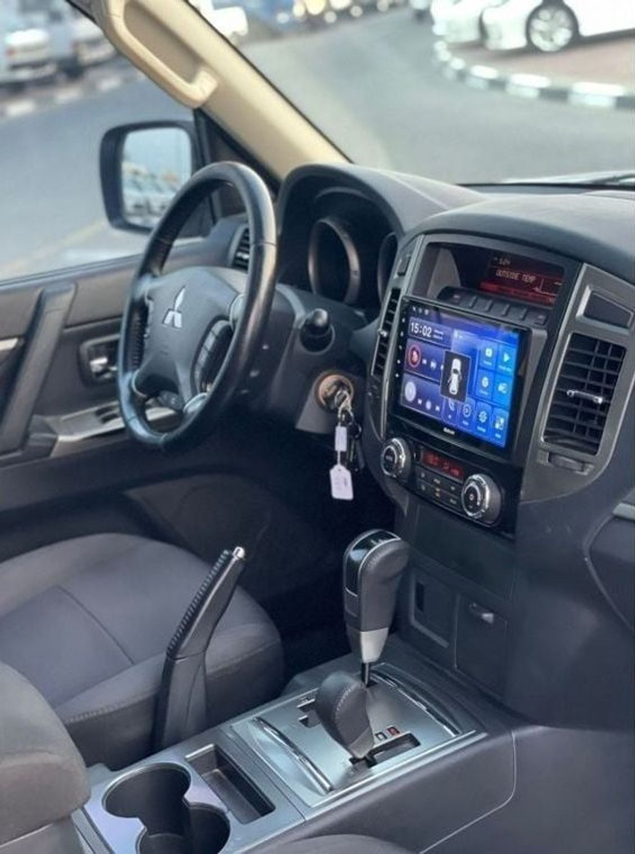 ميتسوبيشي باجيرو 2022 Mitsubishi Pajero GLS 3.0L MidOption+ 7 Seater - 4x4 AWD - Rear CAM - Original Paint -