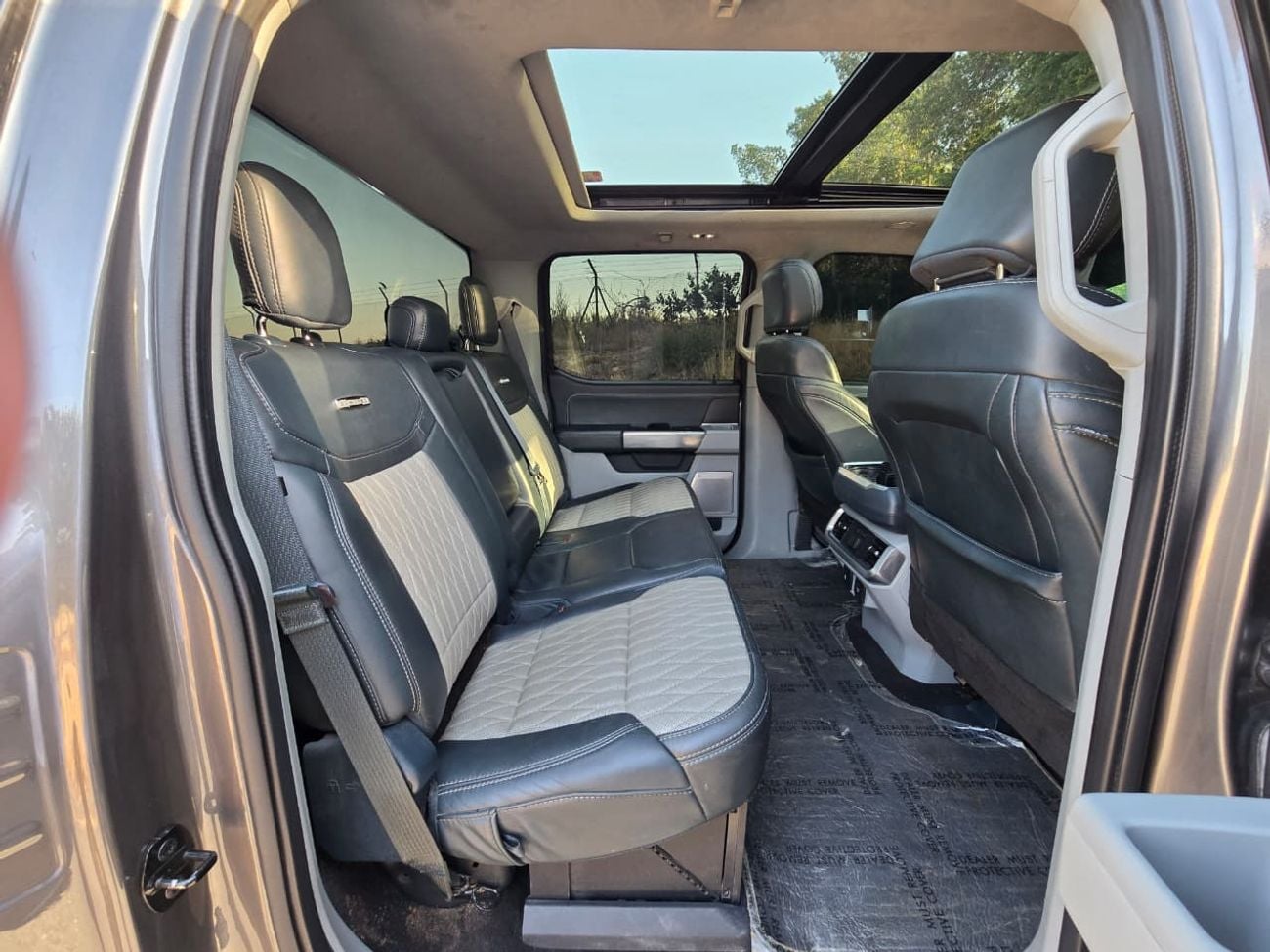 Ford F-150 PLATINUM FORD F-150 LIMITED 2021 GCC // HYPRID // FULL OPITION // PERFECT CONDITION