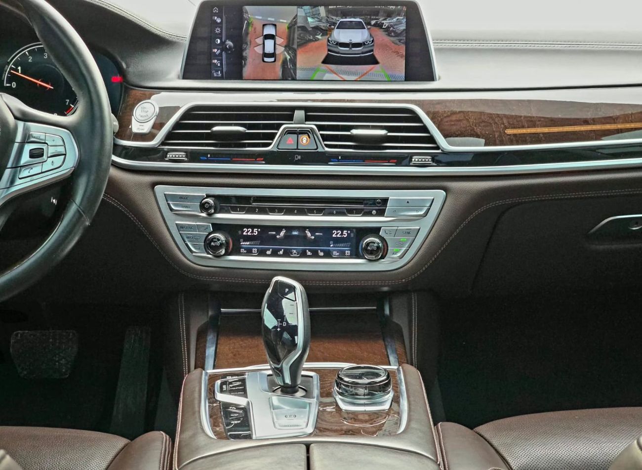 BMW 750i XDrive Luxury Original paint 2016 GCC