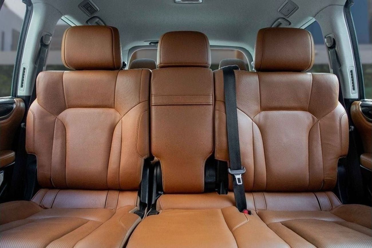 لكزس LX 570 LX570 SIGNITURE | 7,050 P.M  | 0% Downpayment | Agency Maintained!