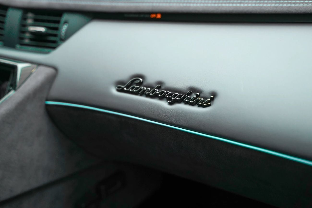 Lamborghini Aventador SVJ ROADSTER
